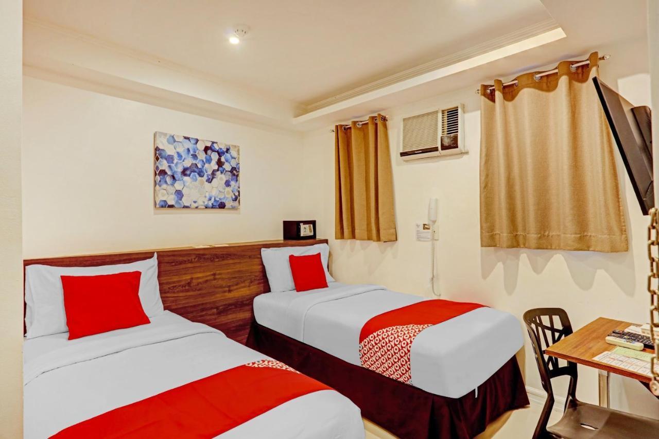 Super Oyo Capital O 232 Nest Nano Suites Fort Макати Экстерьер фото