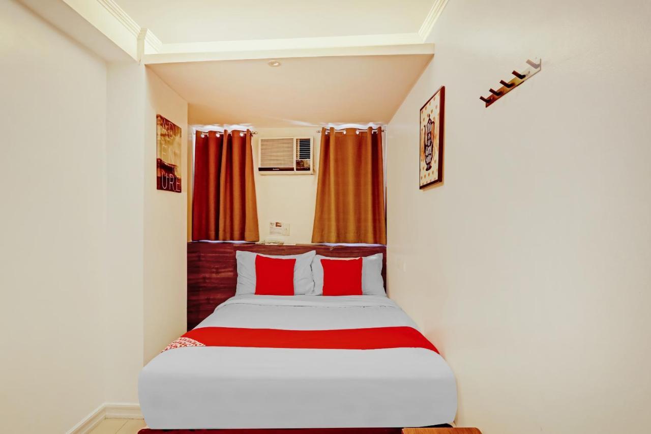 Super Oyo Capital O 232 Nest Nano Suites Fort Макати Экстерьер фото