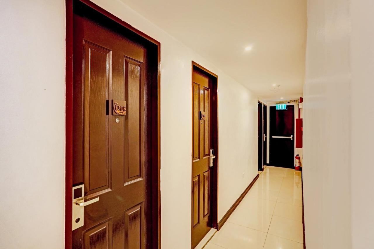 Super Oyo Capital O 232 Nest Nano Suites Fort Макати Экстерьер фото