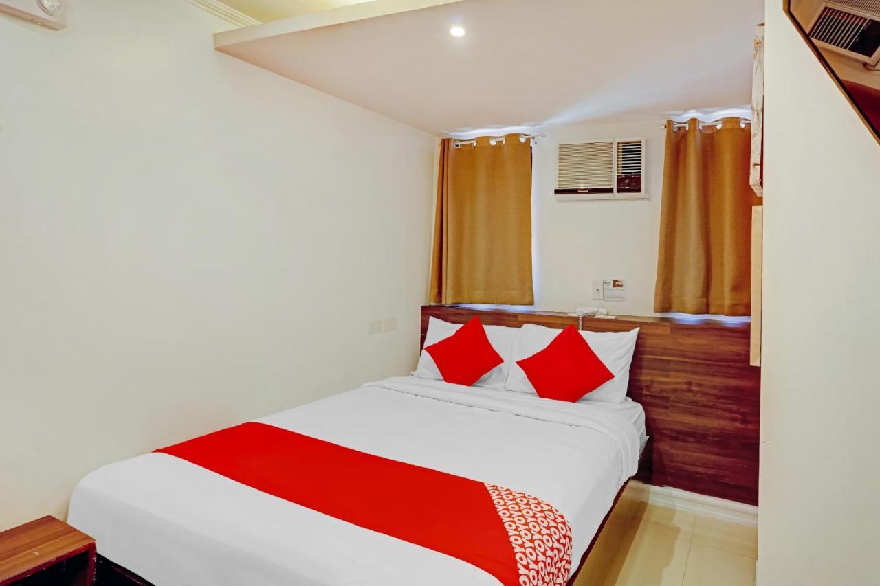 Super Oyo Capital O 232 Nest Nano Suites Fort Макати Экстерьер фото